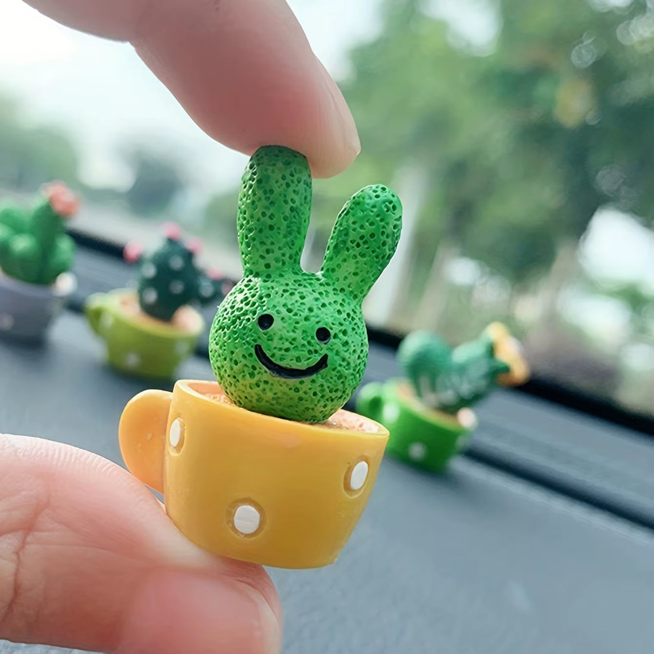 1 Set of 4, Resin Succulent Cactus Mini Green Plant Car Office Home Living Room Crafts